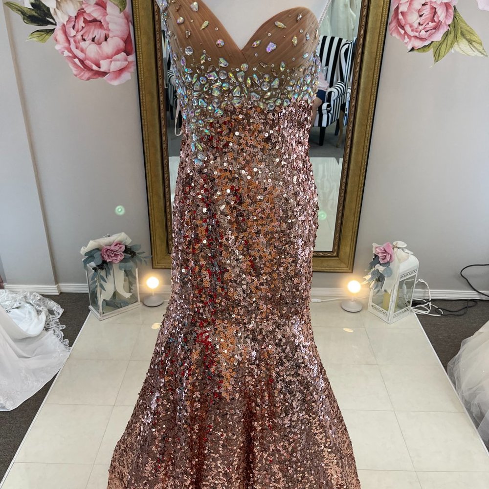 Party Time Prom Dess